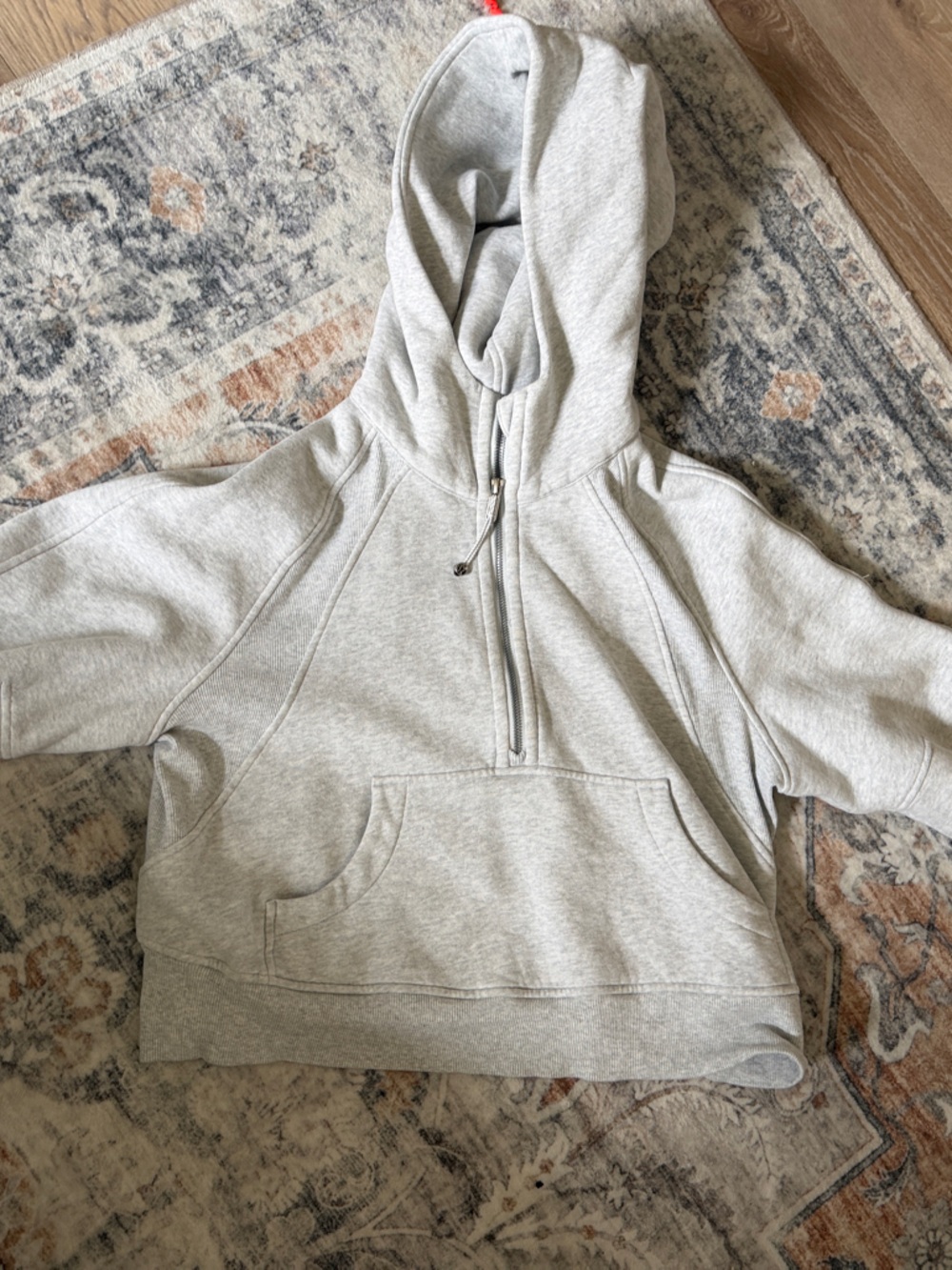 Lululemon cropped grey scuba